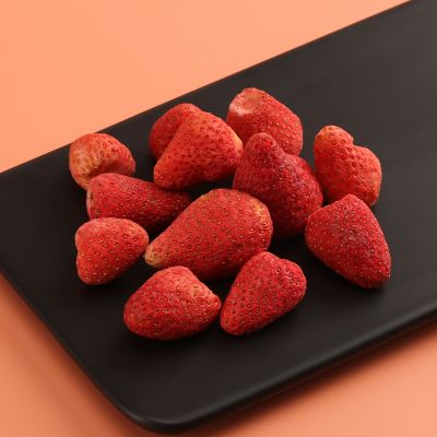 Freeze Dried Strawberry Whole